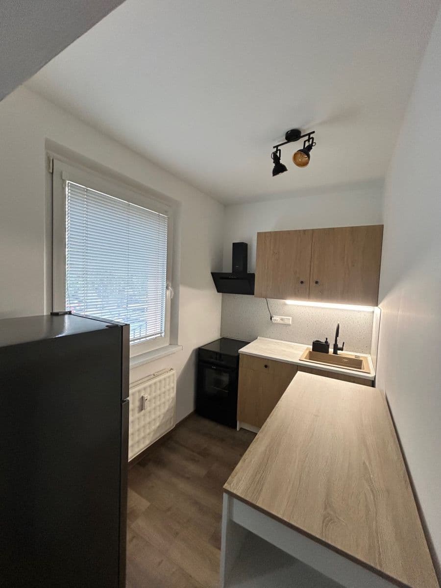 Pronájem bytu 1+1 36 m², Na hôrke, Nitra, Nitriansky kraj Pronájem bytu 1+1 36 m², Na hôrke, Nitra, Nitriansky kraj