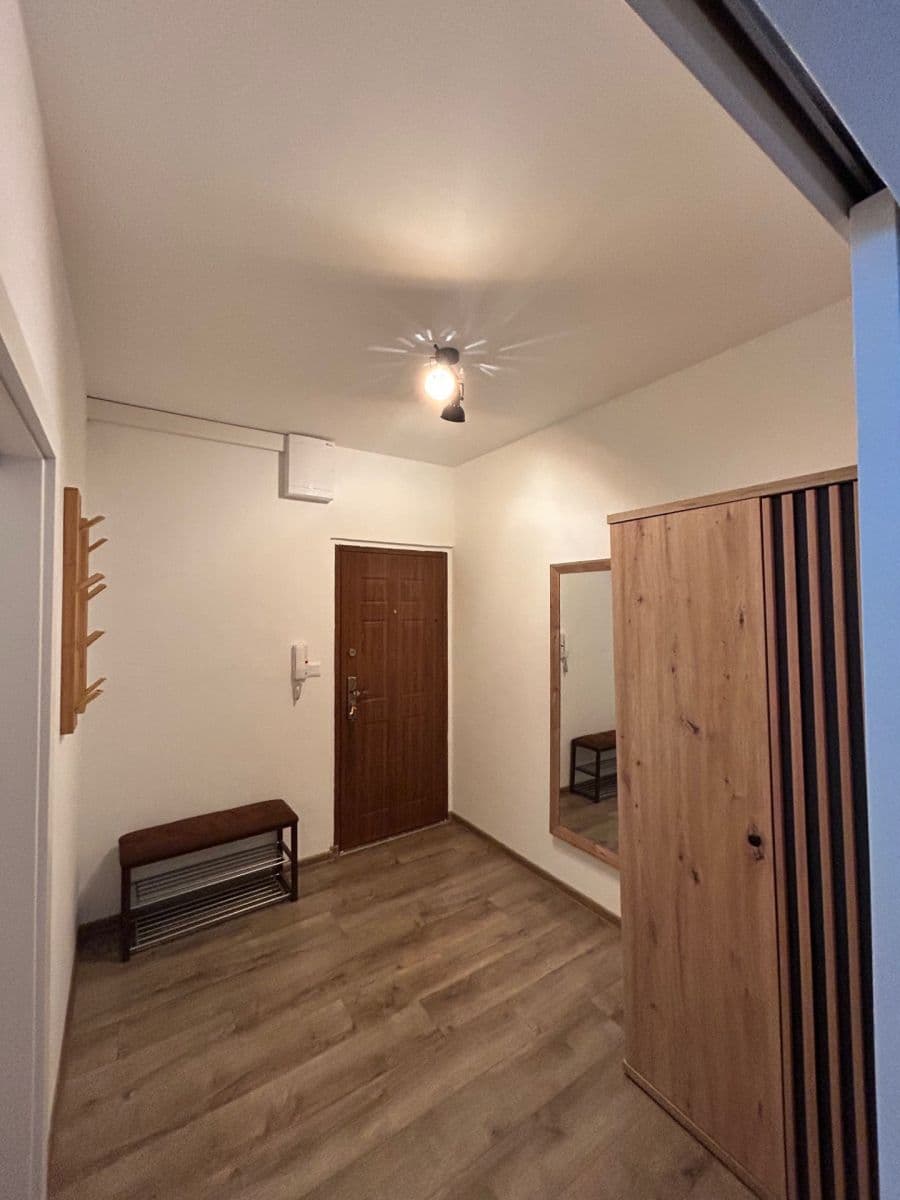 Pronájem bytu 1+1 36 m², Na hôrke, Nitra, Nitriansky kraj Pronájem bytu 1+1 36 m², Na hôrke, Nitra, Nitriansky kraj