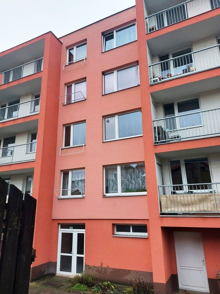 Pronájem bytu 2+kk 42 m², Sídliště pionýrů, Úštěk, Ústecký kraj Pronájem bytu 2+kk 42 m², Sídliště pionýrů, Úštěk, Ústecký kraj