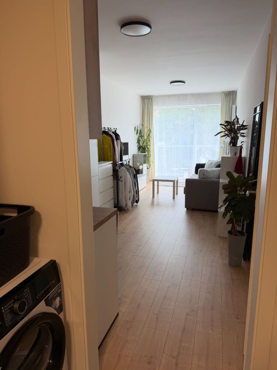 Pronájem bytu 1+kk 31 m², Českobrodská, Praha, Praha Pronájem bytu 1+kk 31 m², Českobrodská, Praha, Praha