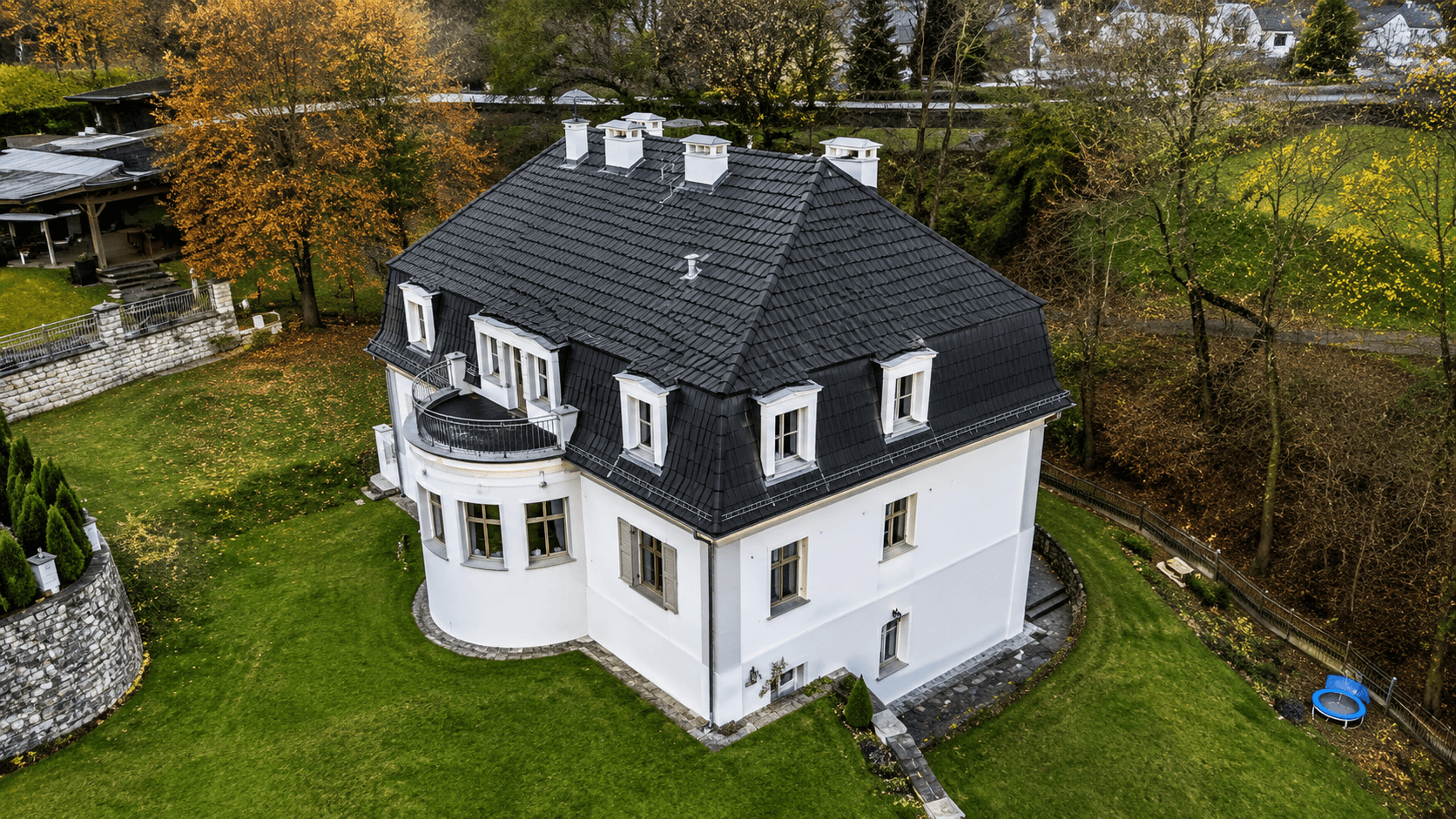 Prodej domu 450 m², pozemek 2.441 m², Elišky Krásnohorské, Ústí nad Labem, Ústecký kraj Prodej domu 450 m², pozemek 2.441 m², Elišky Krásnohorské, Ústí nad Labem, Ústecký kraj