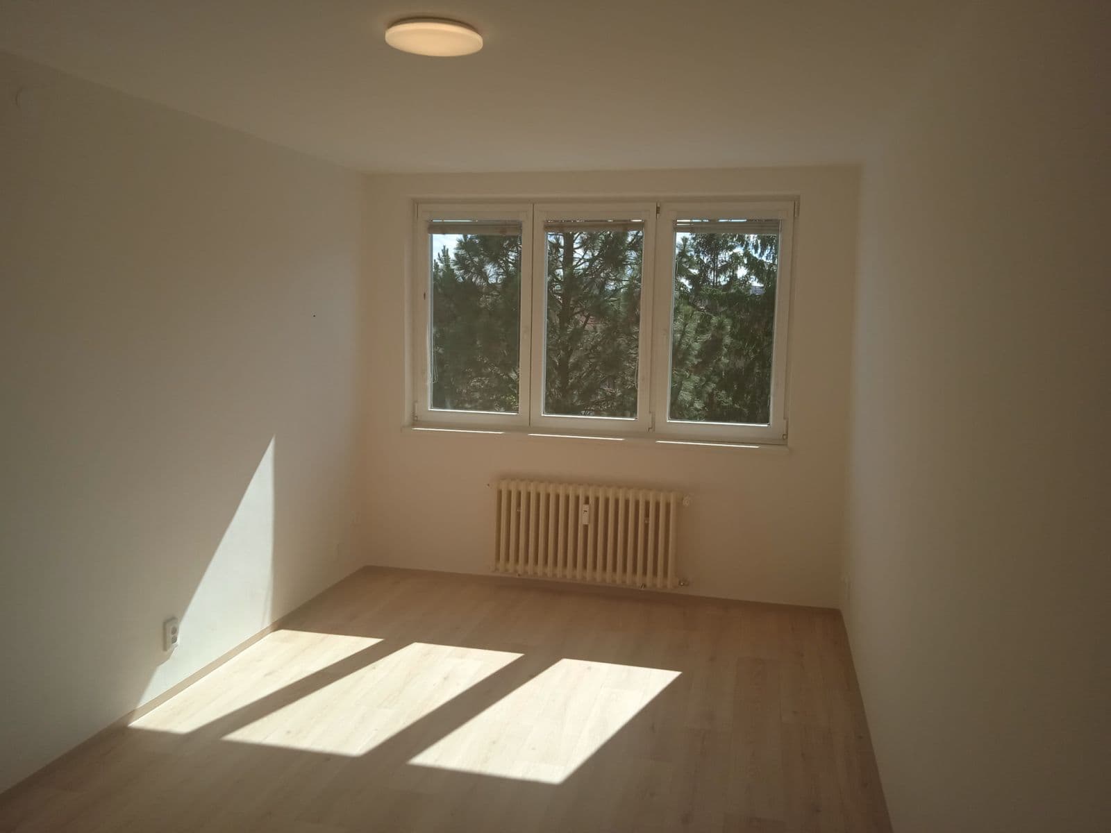 Pronájem bytu 3+1 77 m², Od Vysoké, Praha, Praha Pronájem bytu 3+1 77 m², Od Vysoké, Praha, Praha