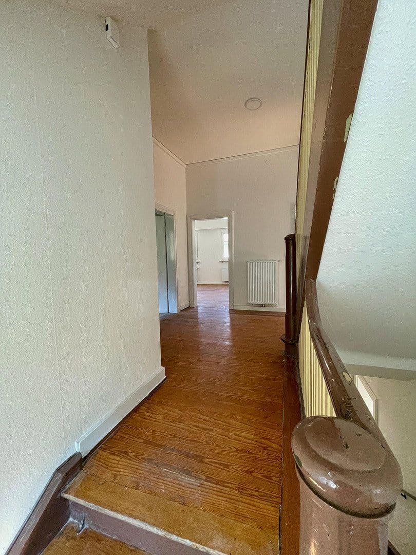 Prodej domu 220 m², pozemek 300 m², Talstr. 71, Frankeneck, Porýní-Falc Prodej domu 220 m², pozemek 300 m², Talstr. 71, Frankeneck, Porýní-Falc