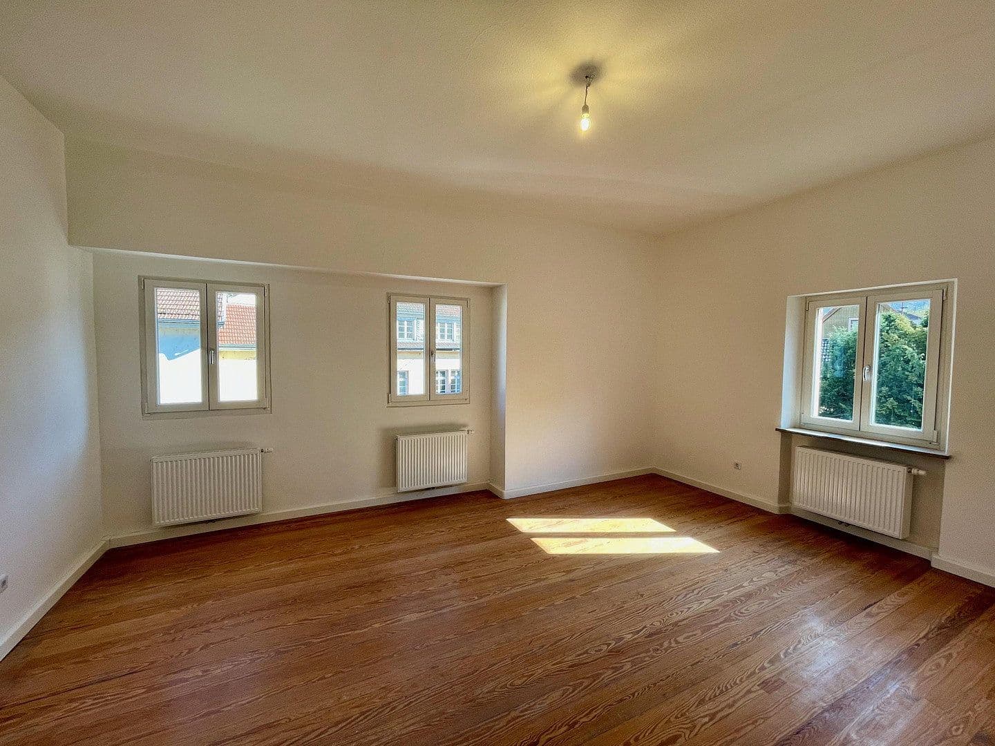 Prodej domu 220 m², pozemek 300 m², Talstr. 71, Frankeneck, Porýní-Falc Prodej domu 220 m², pozemek 300 m², Talstr. 71, Frankeneck, Porýní-Falc