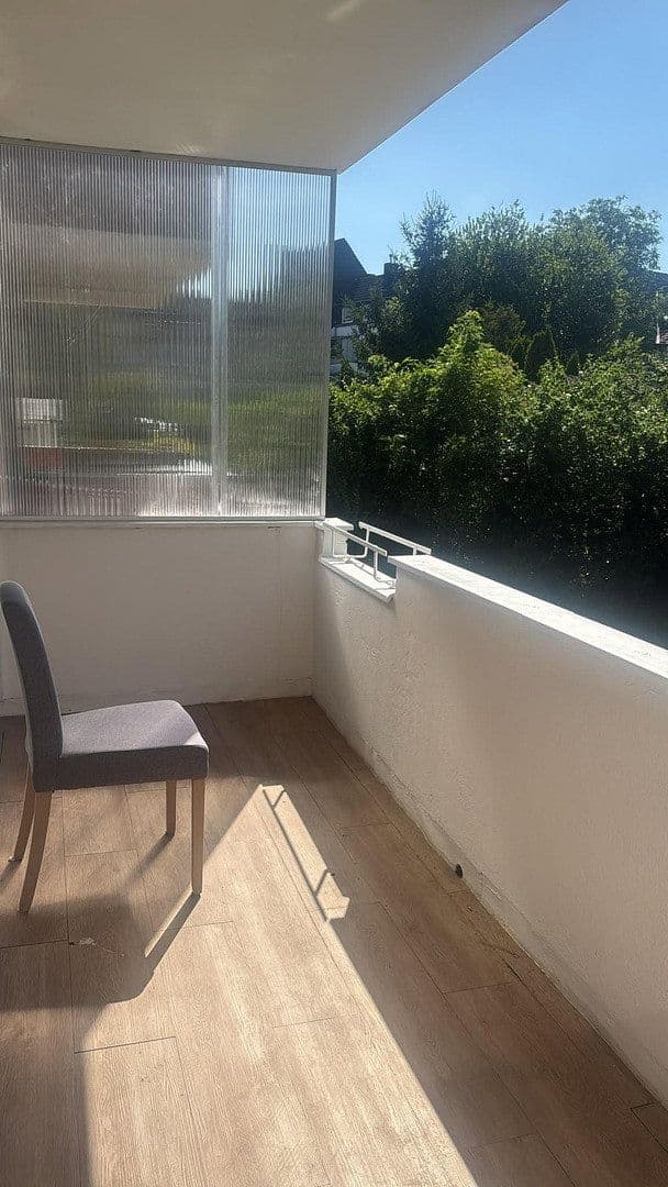 Pronájem bytu 3+1 72 m², Isolanistrasse 18, Köln, Severní Porýní-Vestfálsko Pronájem bytu 3+1 72 m², Isolanistrasse 18, Köln, Severní Porýní-Vestfálsko
