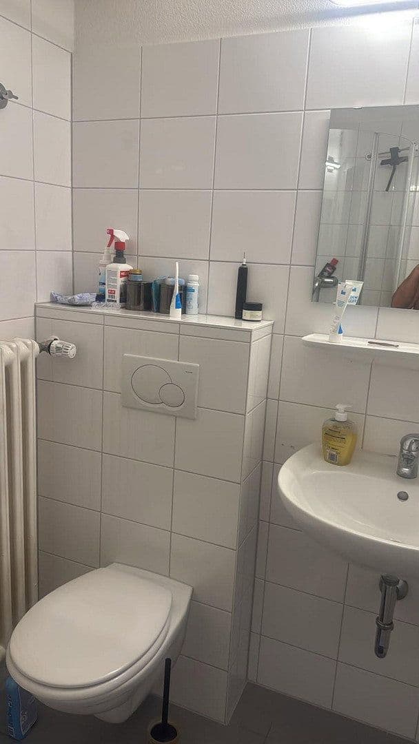 Pronájem bytu 3+1 72 m², Isolanistrasse 18, Köln, Severní Porýní-Vestfálsko Pronájem bytu 3+1 72 m², Isolanistrasse 18, Köln, Severní Porýní-Vestfálsko