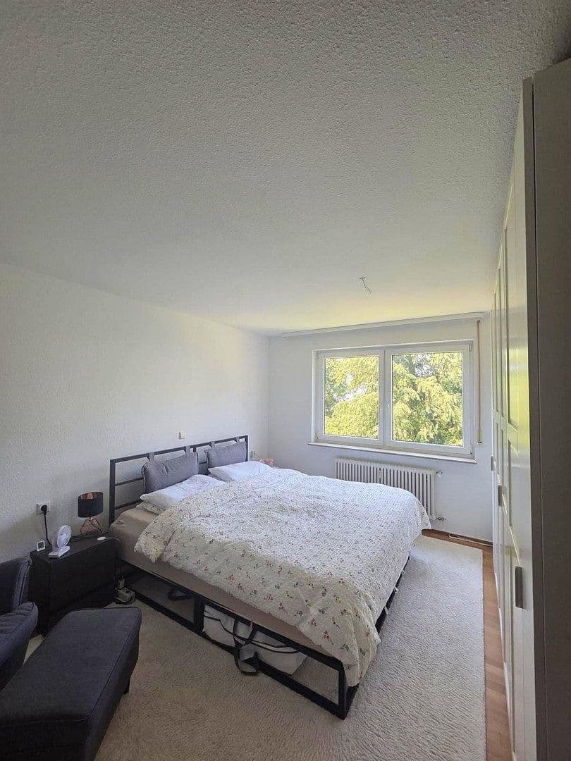Pronájem bytu 4+1 117 m², Danziger-Straße 40, Tübingen, Bádensko-Württembersko Pronájem bytu 4+1 117 m², Danziger-Straße 40, Tübingen, Bádensko-Württembersko
