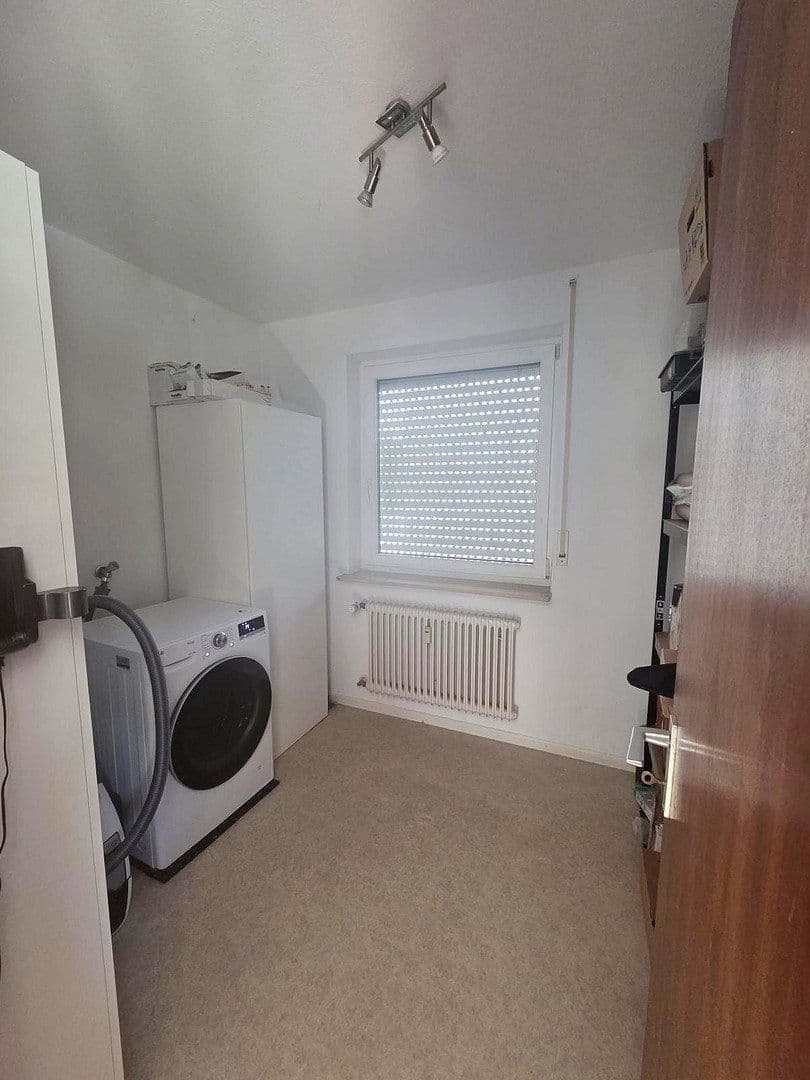 Pronájem bytu 4+1 117 m², Danziger-Straße 40, Tübingen, Bádensko-Württembersko Pronájem bytu 4+1 117 m², Danziger-Straße 40, Tübingen, Bádensko-Württembersko