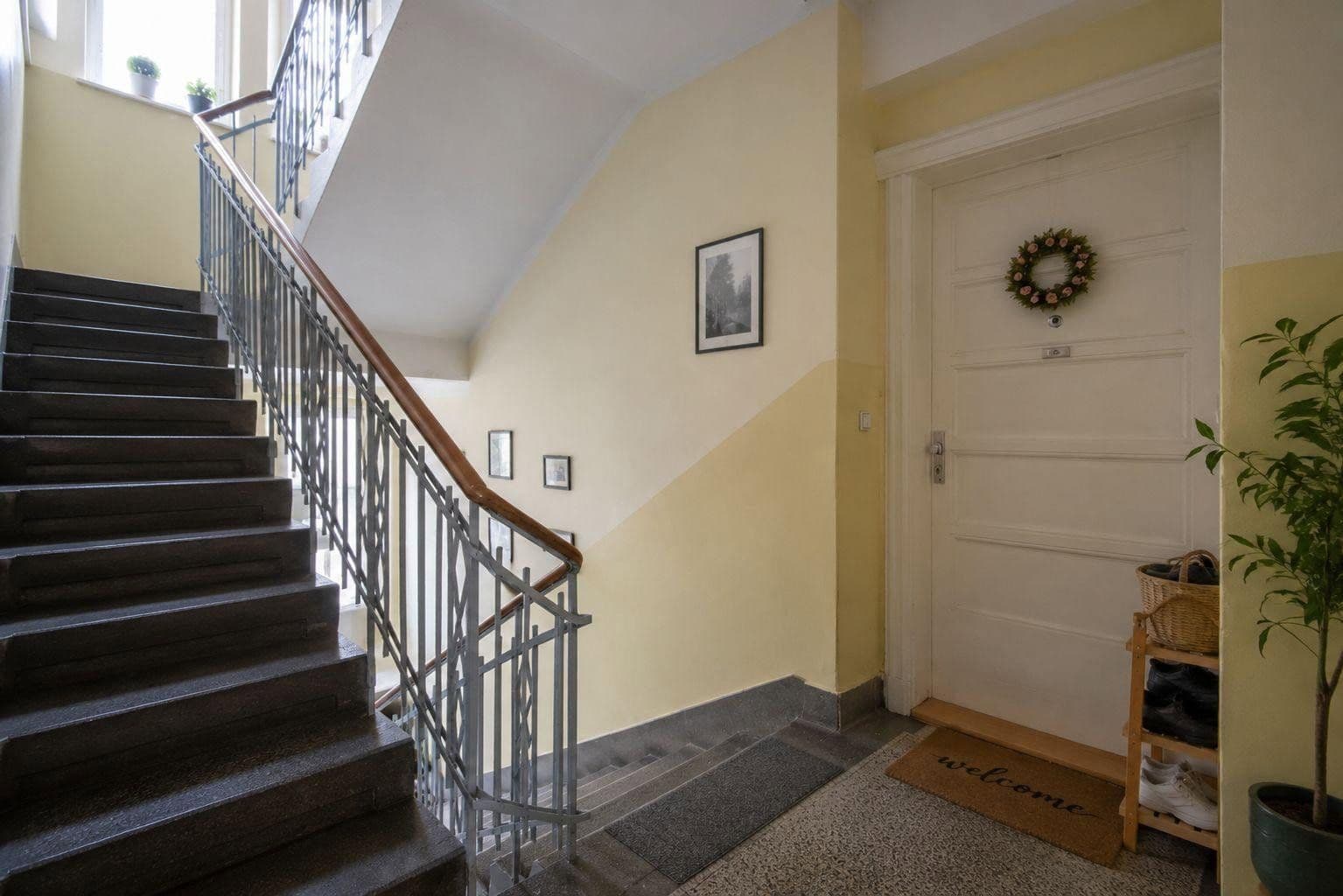 Prodej domu 1.278 m², pozemek 872 m², München, Bavorsko Prodej domu 1.278 m², pozemek 872 m², München, Bavorsko