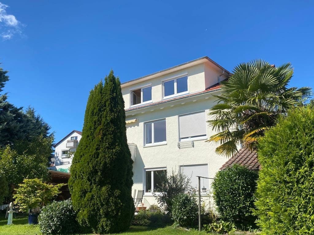 Pronájem bytu 2+kk 55 m², August-Beckh-Weg 7, Friedrichshafen, Bádensko-Württembersko Pronájem bytu 2+kk 55 m², August-Beckh-Weg 7, Friedrichshafen, Bádensko-Württembersko