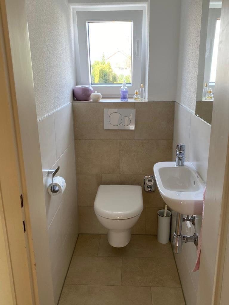 Pronájem bytu 2+kk 55 m², August-Beckh-Weg 7, Friedrichshafen, Bádensko-Württembersko Pronájem bytu 2+kk 55 m², August-Beckh-Weg 7, Friedrichshafen, Bádensko-Württembersko