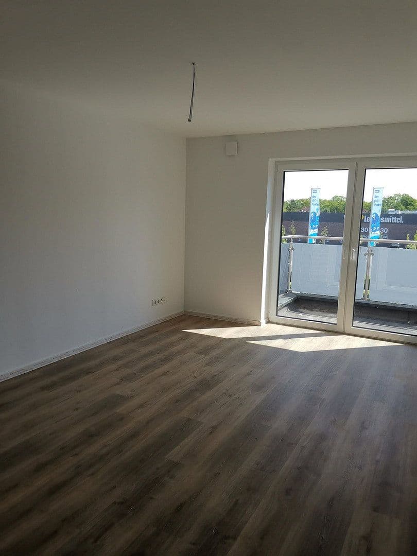 Prodej bytu 3+1 111 m², Reihdamm 15, Bad Zwischenahn, Dolní Sasko Prodej bytu 3+1 111 m², Reihdamm 15, Bad Zwischenahn, Dolní Sasko
