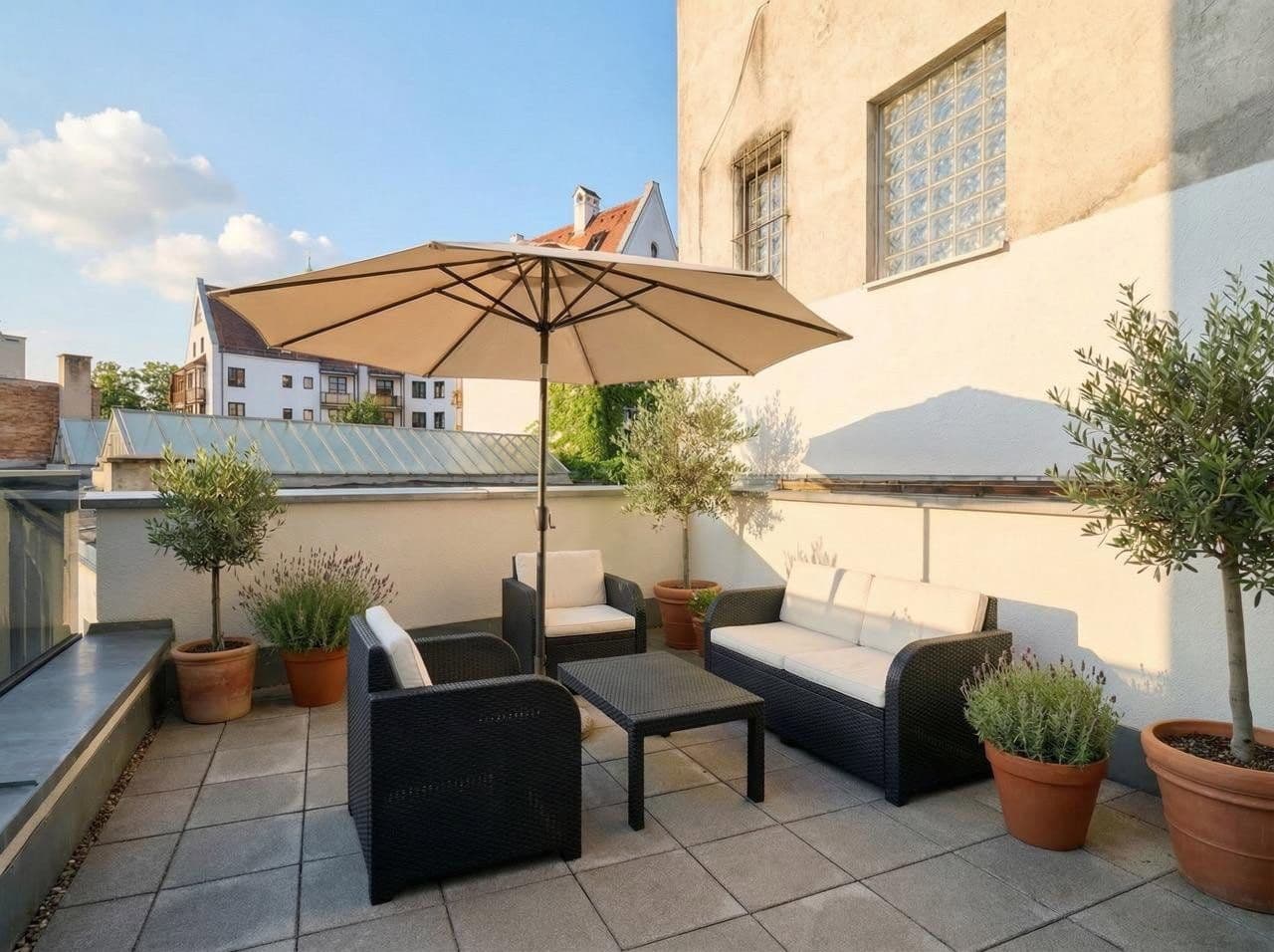 Pronájem bytu 113 m², Predigerberg 14, Augsburg, Bavorsko Pronájem bytu 113 m², Predigerberg 14, Augsburg, Bavorsko