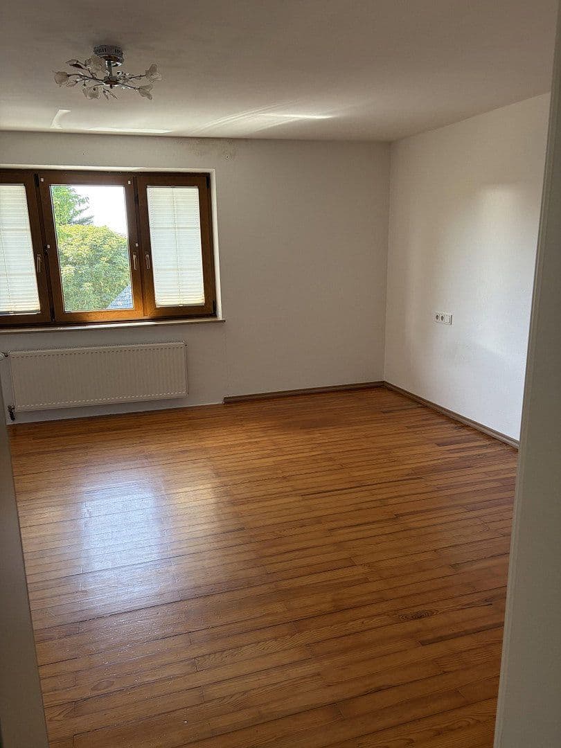 Pronájem bytu 3+1 85 m², Oberlauch, Porýní-Falc Pronájem bytu 3+1 85 m², Oberlauch, Porýní-Falc