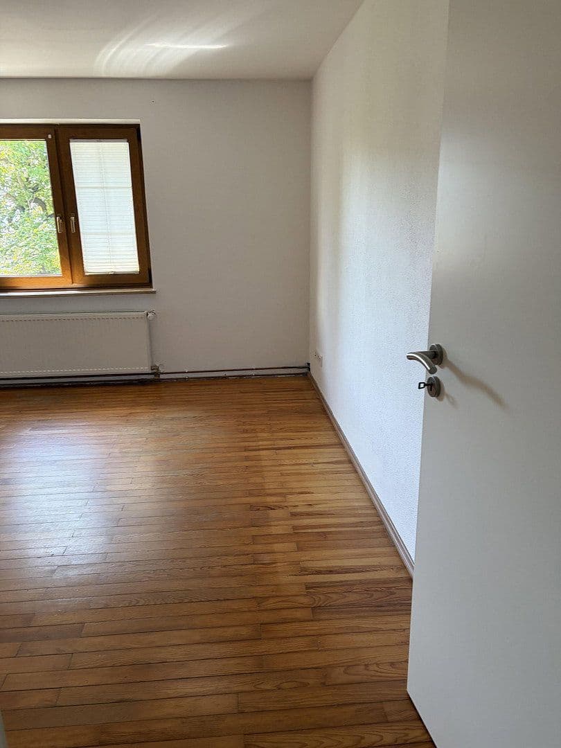 Pronájem bytu 3+1 85 m², Oberlauch, Porýní-Falc Pronájem bytu 3+1 85 m², Oberlauch, Porýní-Falc