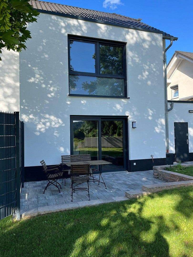 Pronájem domu 140 m², pozemek 250 m², Höchst im Odenwald, Hessen Pronájem domu 140 m², pozemek 250 m², Höchst im Odenwald, Hessen