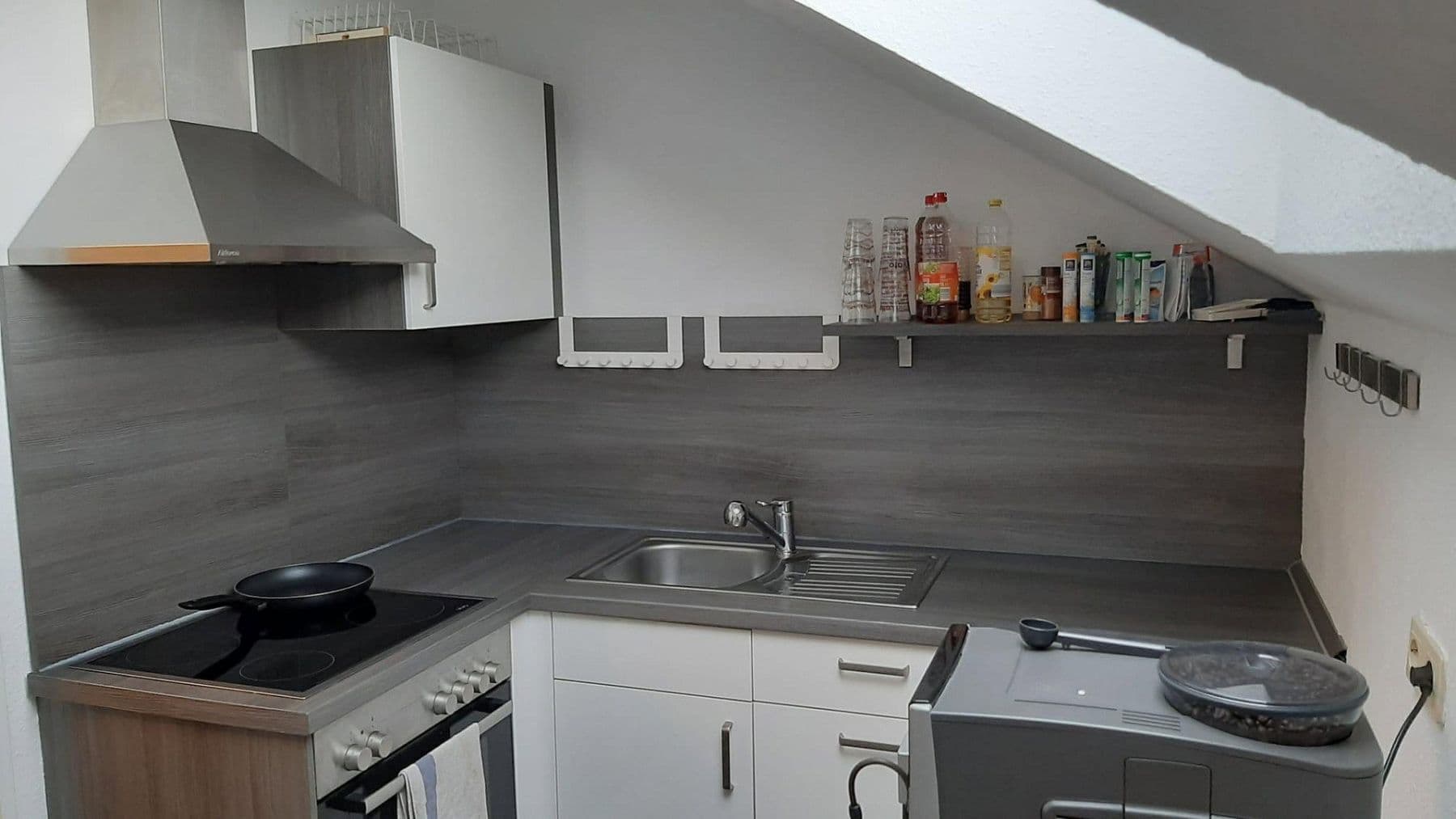 Pronájem bytu 2+1 64 m², Frankental, Porýní-Falc Pronájem bytu 2+1 64 m², Frankental, Porýní-Falc