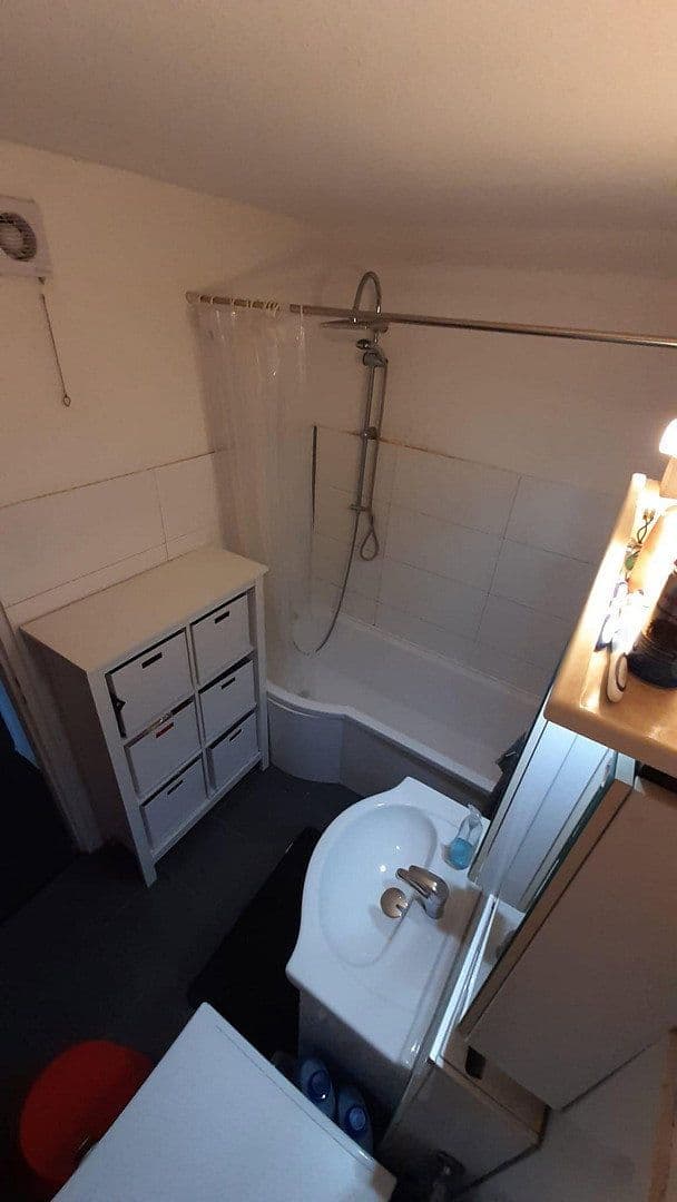 Pronájem bytu 2+1 64 m², Frankental, Porýní-Falc Pronájem bytu 2+1 64 m², Frankental, Porýní-Falc