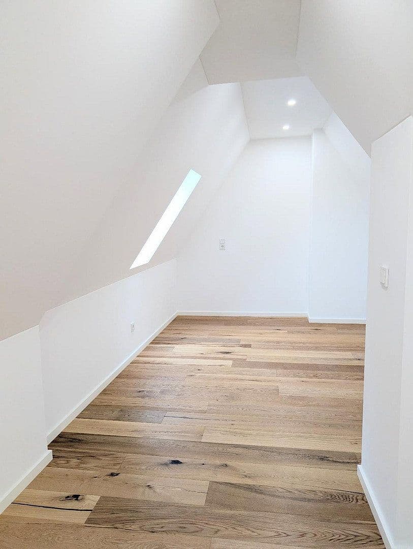 Prodej bytu 3+1 112 m², Neuburger Straße 3, Augsburg, Bavorsko Prodej bytu 3+1 112 m², Neuburger Straße 3, Augsburg, Bavorsko