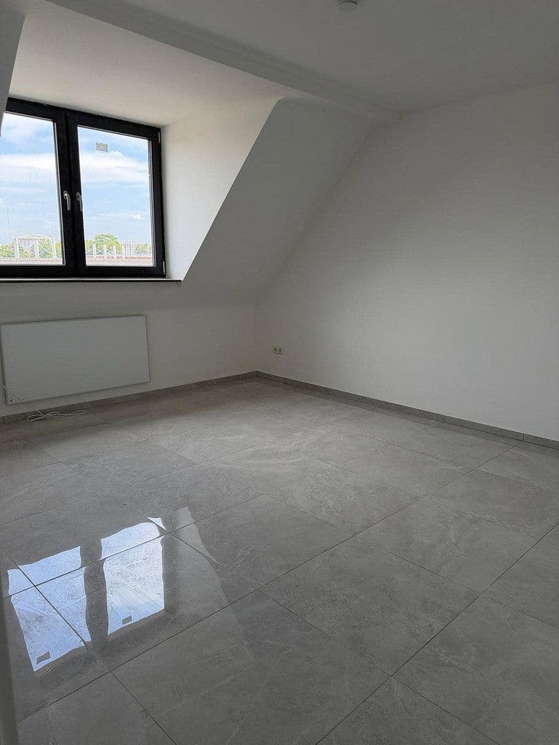 Pronájem bytu 61 m², Altriper Straße 56, Ludwigshafen am Rhein, Porýní-Falc Pronájem bytu 61 m², Altriper Straße 56, Ludwigshafen am Rhein, Porýní-Falc