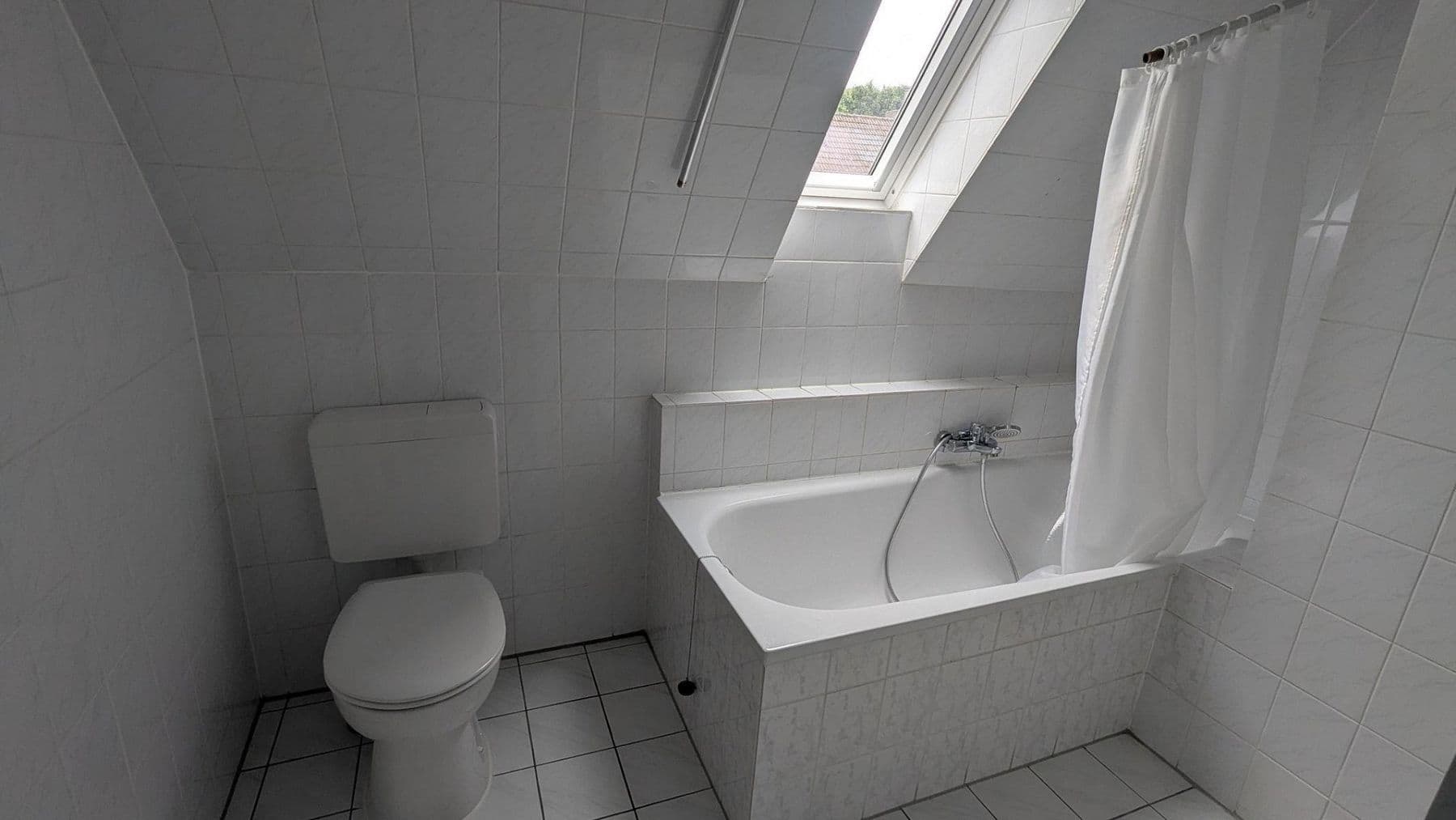 Pronájem bytu 2+1 64 m², Arnoldstr. 10, Dortmund, Severní Porýní-Vestfálsko Pronájem bytu 2+1 64 m², Arnoldstr. 10, Dortmund, Severní Porýní-Vestfálsko