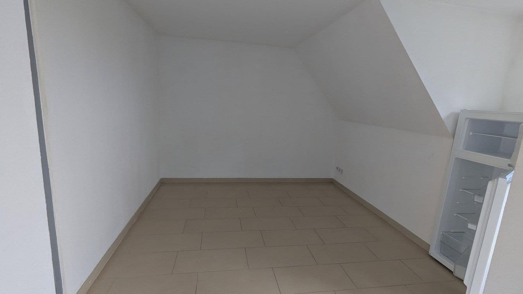 Pronájem bytu 2+1 64 m², Arnoldstr. 10, Dortmund, Severní Porýní-Vestfálsko Pronájem bytu 2+1 64 m², Arnoldstr. 10, Dortmund, Severní Porýní-Vestfálsko