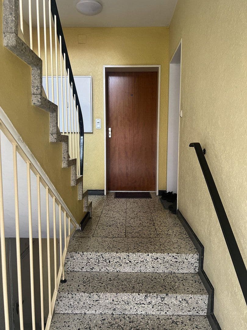 Pronájem bytu 1+1 26 m², Oberhausen, Severní Porýní-Vestfálsko Pronájem bytu 1+1 26 m², Oberhausen, Severní Porýní-Vestfálsko