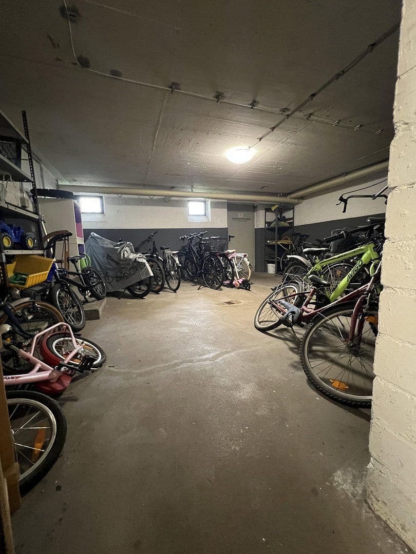 Pronájem bytu 1+1 26 m², Oberhausen, Severní Porýní-Vestfálsko Pronájem bytu 1+1 26 m², Oberhausen, Severní Porýní-Vestfálsko