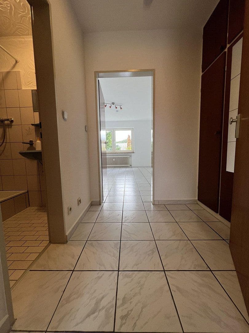 Pronájem bytu 1+1 26 m², Oberhausen, Severní Porýní-Vestfálsko Pronájem bytu 1+1 26 m², Oberhausen, Severní Porýní-Vestfálsko
