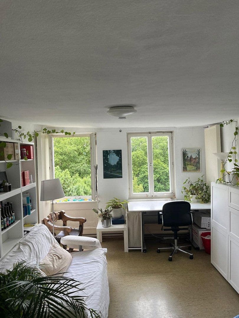 Pronájem bytu 18 m², Neckarhalde 5, Tübingen, Bádensko-Württembersko Pronájem bytu 18 m², Neckarhalde 5, Tübingen, Bádensko-Württembersko