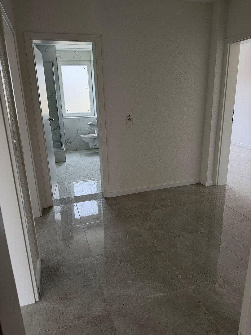 Pronájem bytu 69 m², Altriper Straße 56, Ludwigshafen am Rhein, Porýní-Falc Pronájem bytu 69 m², Altriper Straße 56, Ludwigshafen am Rhein, Porýní-Falc