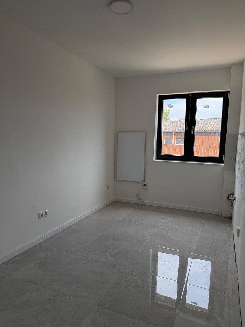 Pronájem bytu 69 m², Altriper Straße 56, Ludwigshafen am Rhein, Porýní-Falc Pronájem bytu 69 m², Altriper Straße 56, Ludwigshafen am Rhein, Porýní-Falc