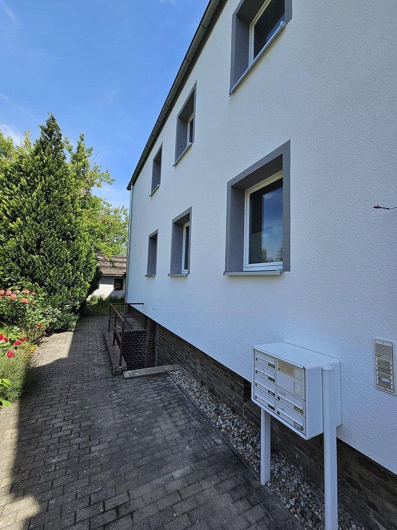 Pronájem bytu 4+kk 78 m², Neukieritzsch, Sasko Pronájem bytu 4+kk 78 m², Neukieritzsch, Sasko