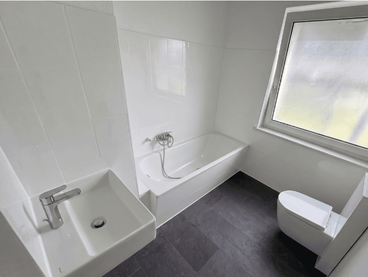 Pronájem bytu 4+kk 78 m², Neukieritzsch, Sasko Pronájem bytu 4+kk 78 m², Neukieritzsch, Sasko