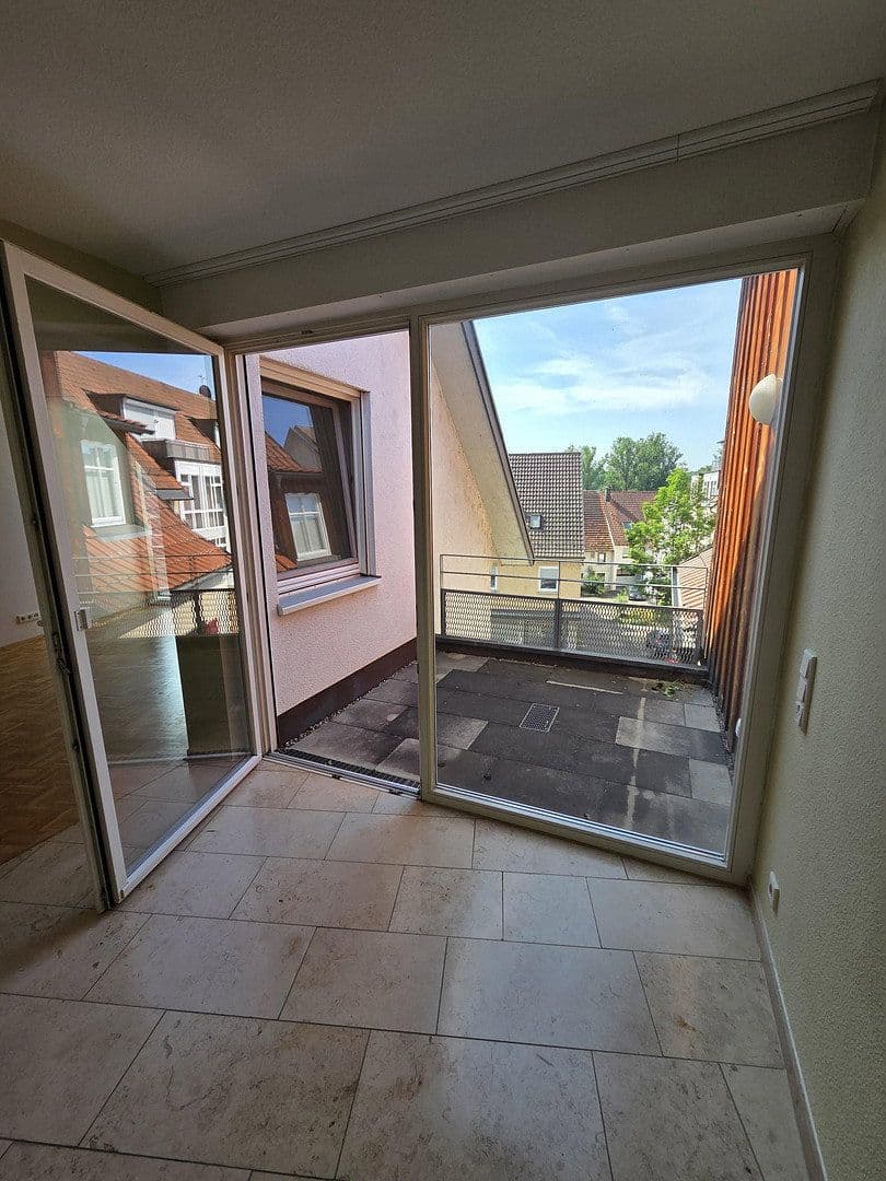 Pronájem bytu 2+kk 63 m², Nürtingerstr. 1, Nürtingen, Bádensko-Württembersko Pronájem bytu 2+kk 63 m², Nürtingerstr. 1, Nürtingen, Bádensko-Württembersko
