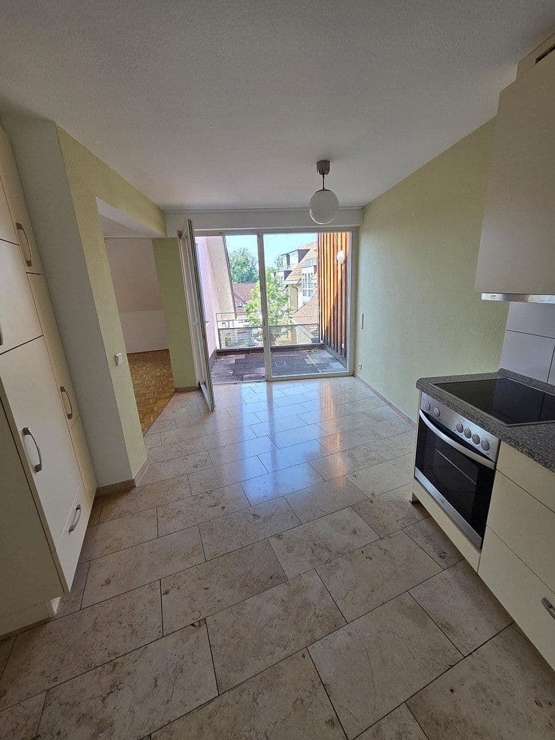Pronájem bytu 2+kk 63 m², Nürtingerstr. 1, Nürtingen, Bádensko-Württembersko Pronájem bytu 2+kk 63 m², Nürtingerstr. 1, Nürtingen, Bádensko-Württembersko