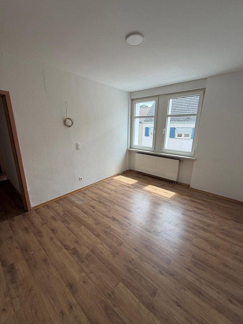 Pronájem bytu 66 m², Herrenwaldstraße 28, Ludwigshafen am Rhein, Porýní-Falc Pronájem bytu 66 m², Herrenwaldstraße 28, Ludwigshafen am Rhein, Porýní-Falc