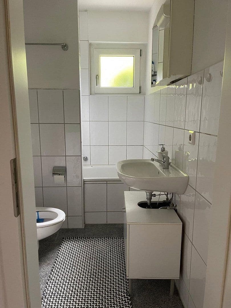 Pronájem bytu 2+1 42 m², St.-Georgen-Straße 1, Pforzheim, Bádensko-Württembersko Pronájem bytu 2+1 42 m², St.-Georgen-Straße 1, Pforzheim, Bádensko-Württembersko