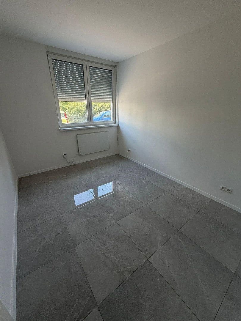 Pronájem bytu 2+1 53 m², Kriegerstraße 20, Mannheim, Bádensko-Württembersko Pronájem bytu 2+1 53 m², Kriegerstraße 20, Mannheim, Bádensko-Württembersko
