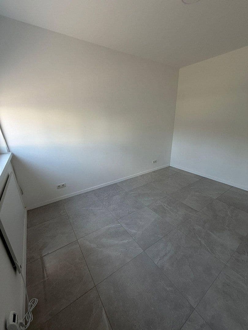 Pronájem bytu 2+1 53 m², Kriegerstraße 20, Mannheim, Bádensko-Württembersko Pronájem bytu 2+1 53 m², Kriegerstraße 20, Mannheim, Bádensko-Württembersko