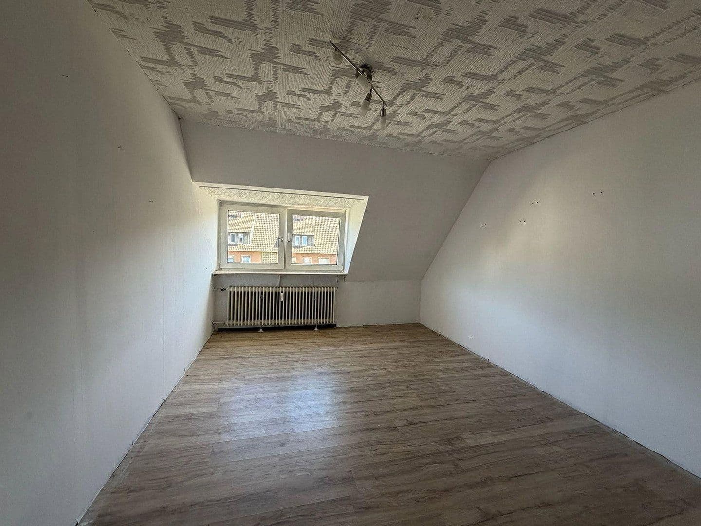 Pronájem bytu 3+1 80 m², Menden (Sauerland), Severní Porýní-Vestfálsko Pronájem bytu 3+1 80 m², Menden (Sauerland), Severní Porýní-Vestfálsko