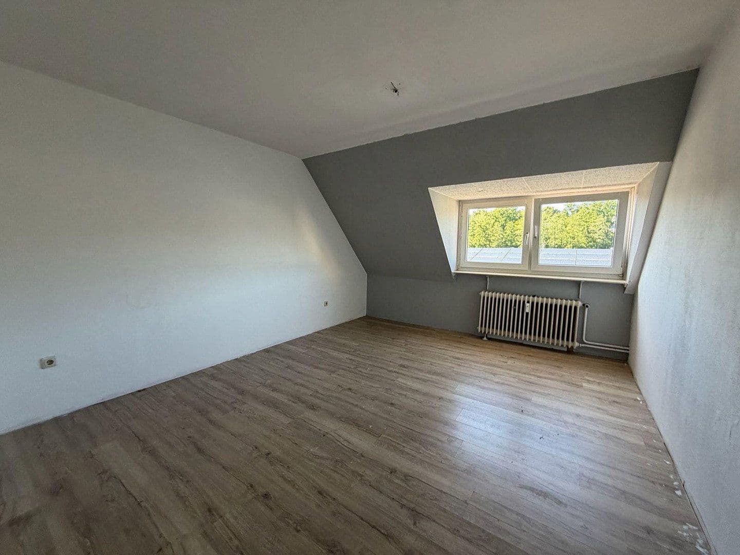 Pronájem bytu 3+1 80 m², Menden (Sauerland), Severní Porýní-Vestfálsko Pronájem bytu 3+1 80 m², Menden (Sauerland), Severní Porýní-Vestfálsko