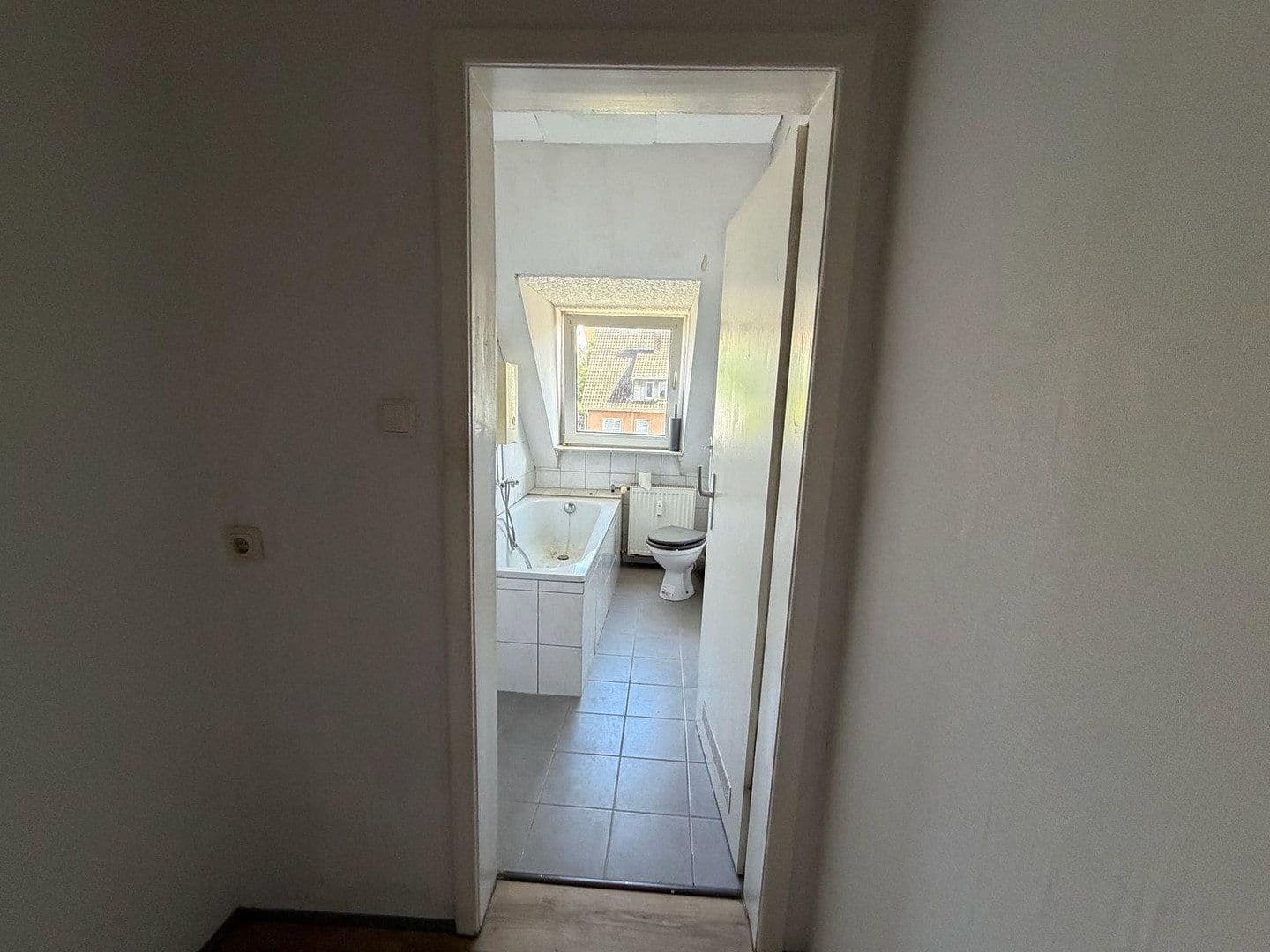Pronájem bytu 3+1 80 m², Menden (Sauerland), Severní Porýní-Vestfálsko Pronájem bytu 3+1 80 m², Menden (Sauerland), Severní Porýní-Vestfálsko