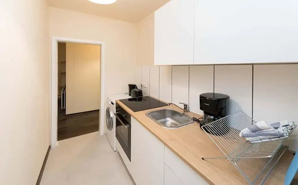 Pronájem bytu 7+1 15 m², Landsberger Str. 478, München/Pasing, Bavorsko Pronájem bytu 7+1 15 m², Landsberger Str. 478, München/Pasing, Bavorsko