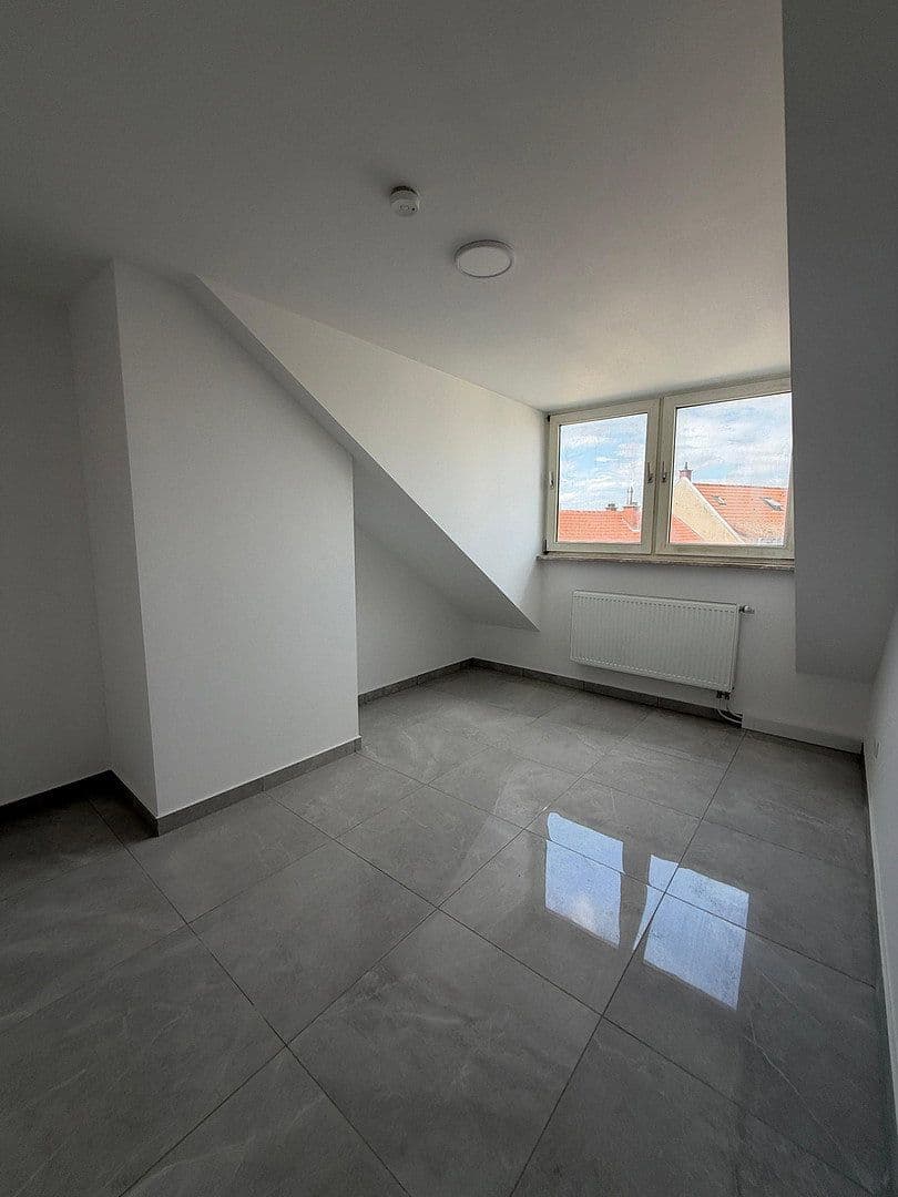 Pronájem bytu 71 m², Goerdelerplatz 10, Ludwigshafen am Rhein, Porýní-Falc Pronájem bytu 71 m², Goerdelerplatz 10, Ludwigshafen am Rhein, Porýní-Falc