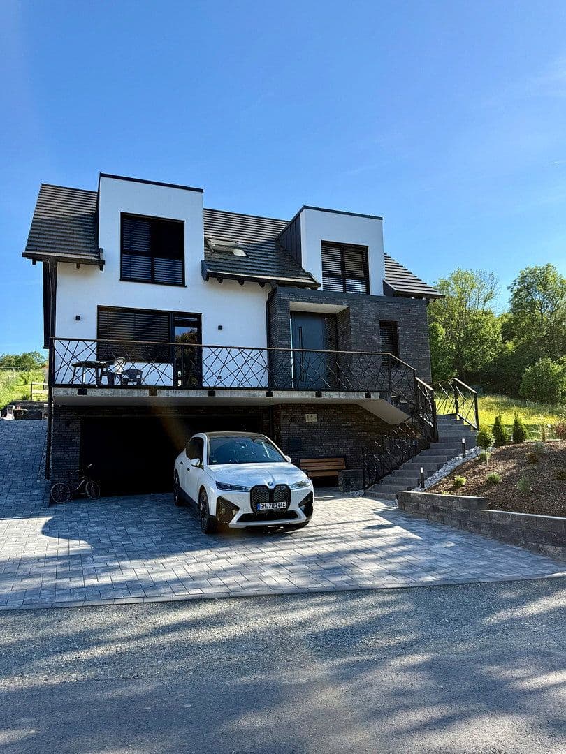 Prodej domu 181 m², pozemek 999 m², Niederhof, Waldbröl, Severní Porýní-Vestfálsko Prodej domu 181 m², pozemek 999 m², Niederhof, Waldbröl, Severní Porýní-Vestfálsko