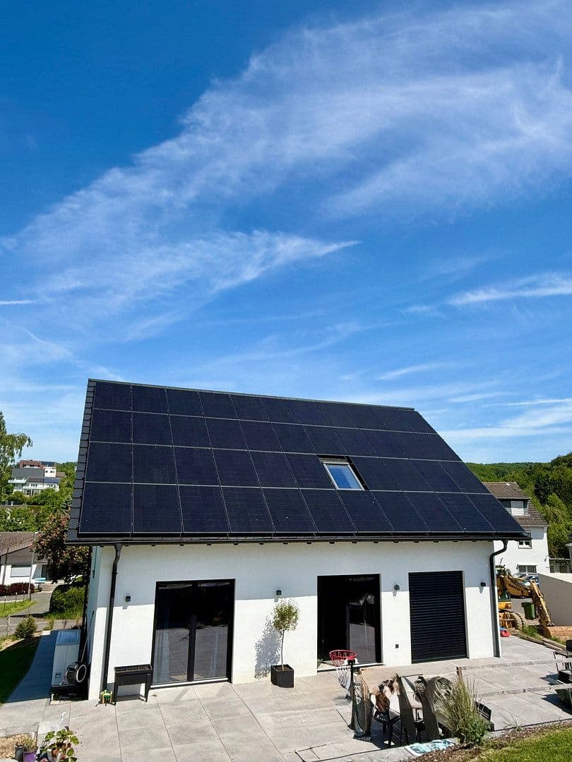 Prodej domu 181 m², pozemek 999 m², Niederhof, Waldbröl, Severní Porýní-Vestfálsko Prodej domu 181 m², pozemek 999 m², Niederhof, Waldbröl, Severní Porýní-Vestfálsko