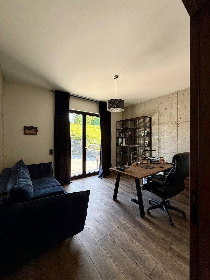 Prodej domu 181 m², pozemek 999 m², Niederhof, Waldbröl, Severní Porýní-Vestfálsko Prodej domu 181 m², pozemek 999 m², Niederhof, Waldbröl, Severní Porýní-Vestfálsko