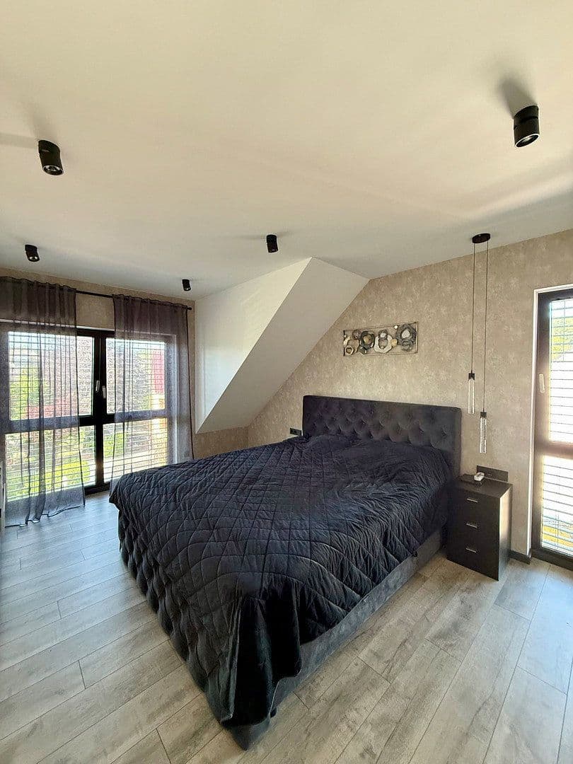 Prodej domu 181 m², pozemek 999 m², Niederhof, Waldbröl, Severní Porýní-Vestfálsko Prodej domu 181 m², pozemek 999 m², Niederhof, Waldbröl, Severní Porýní-Vestfálsko