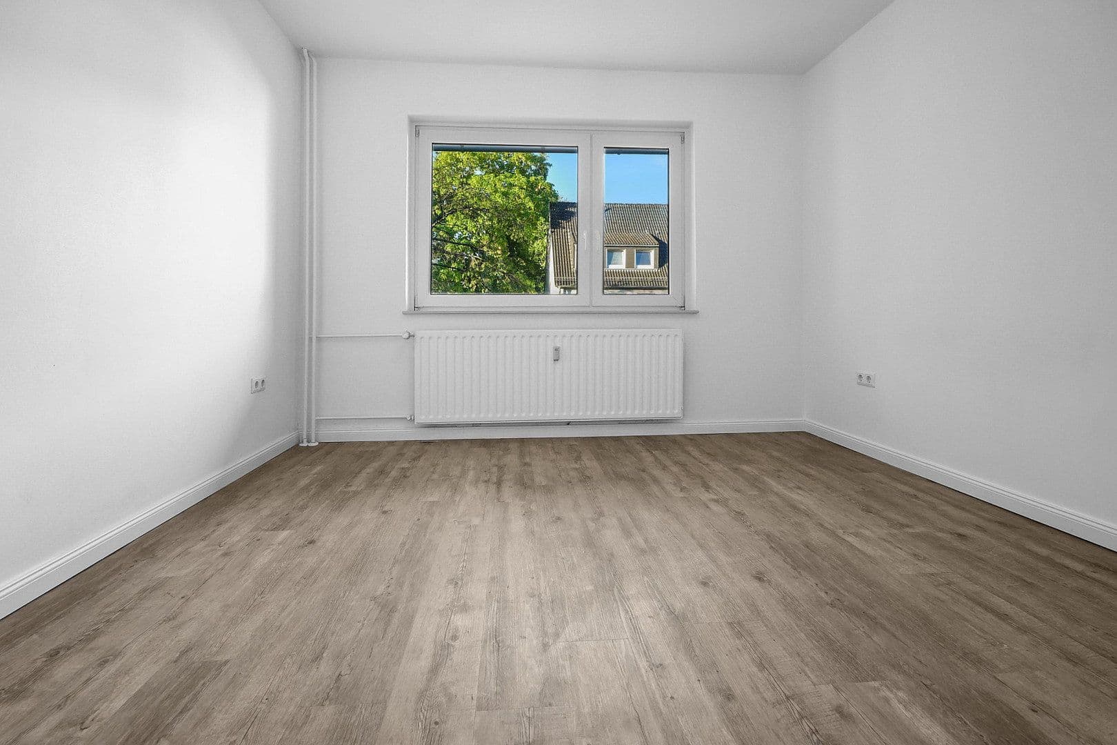 Pronájem bytu 3+1 59 m², Bremen, Bremen Pronájem bytu 3+1 59 m², Bremen, Bremen